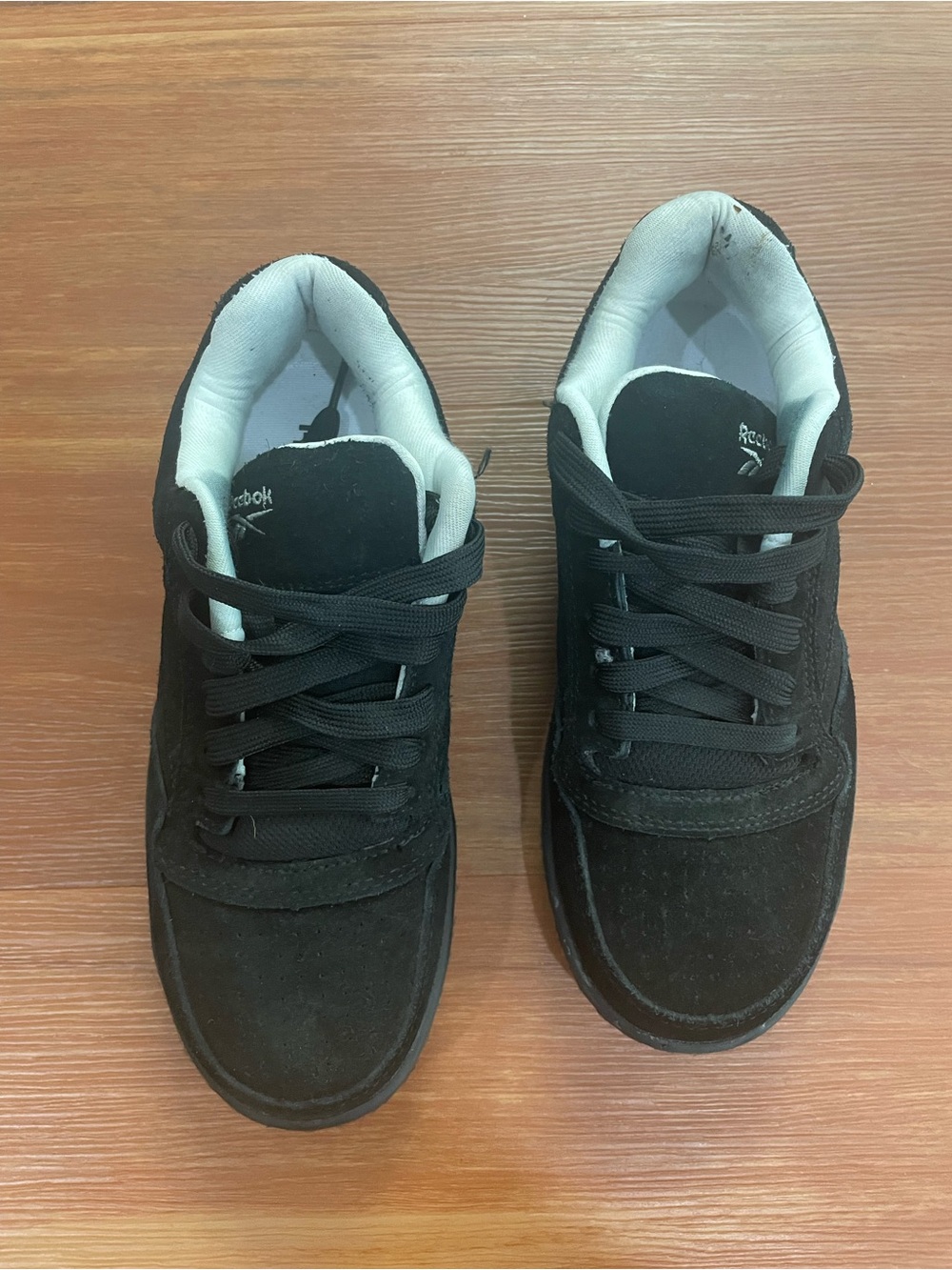 Reebok Men’s Black Athletic Sneakers with White Lining